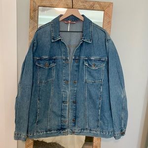 Free People women’s denim jacket